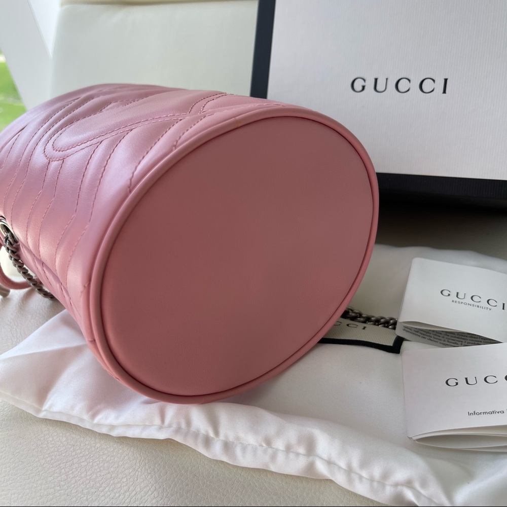 NEW  GUCCI Chevron Calfskin Pink Leather GG Marmont Mini Bucket Chain Bag - Picture 7 of 13